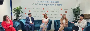 Praha spouští revoluci v třídění oblečení prostřednictvím nového portálu a zároveň si nechala zpracovat exkluzivní data o návycích Pražanů