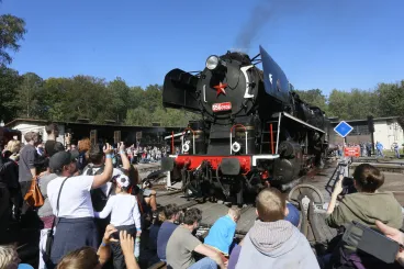 Parní víkend v Lužné u Rakovníka nabídne přehlídku lokomotiv na točně i jízdy historickými soupravami