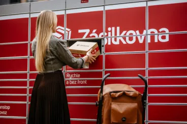 Odesílání oblečení z druhé ruky ještě jednodušeji: Zásilkovna a Vinted spouští podání zásilek skrze výdejní boxy