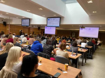 Odborníci z justice a dalších institucí společně hledají účinnější způsoby ochrany dětí – obětí domácího násilí