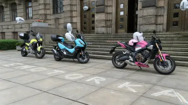 Hele, motorka! Nová kampaň BESIPu učí řidiče předejít tragickým nehodám s motorkáři
