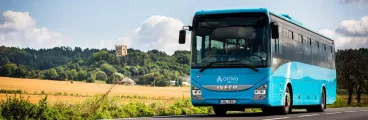 Od září vyjíždí školní spoje, jízdní řády autobusů a vlaků mají několik změn