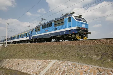 Železničáři se rozloučí s „banány“ na koridoru Praha – Ostrava – Žilina