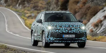 Poslední jízdy pro optimalizaci nastavení: Nový Tiguan s technologiemi z vyšší třídy a dlouhým elektrickým dojezdem