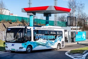 ORLEN Unipetrol s městy Most a Litvínov spouští pilotní provoz vodíkového autobusu