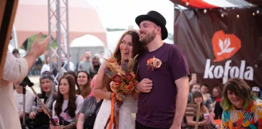 Kofola zrealizuje na festivalu Colours of Ostrava reálné svatby, pro nezadané přichystala originální seznamku