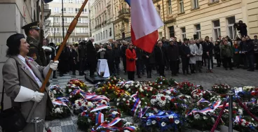 V letošním roce se v Praze konalo přes 700 veřejných shromáždění, největší z nich obvykle připadají na státní svátky