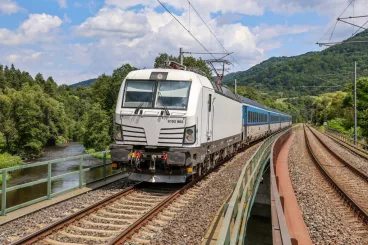 Průměrné zdržení vlaku z odpovědnosti dopravce je 47 sekund