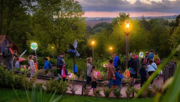 Zoo láká na večerní prohlídku areálu a zámku