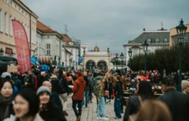 Plzeňský ležák oslavil 182. narozeniny. Připíjeli mu slavné osobnosti na Pilsner Festu i štamgasti v hospodách