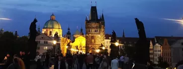 Praha zakáže noční turistické tahy po hospodách